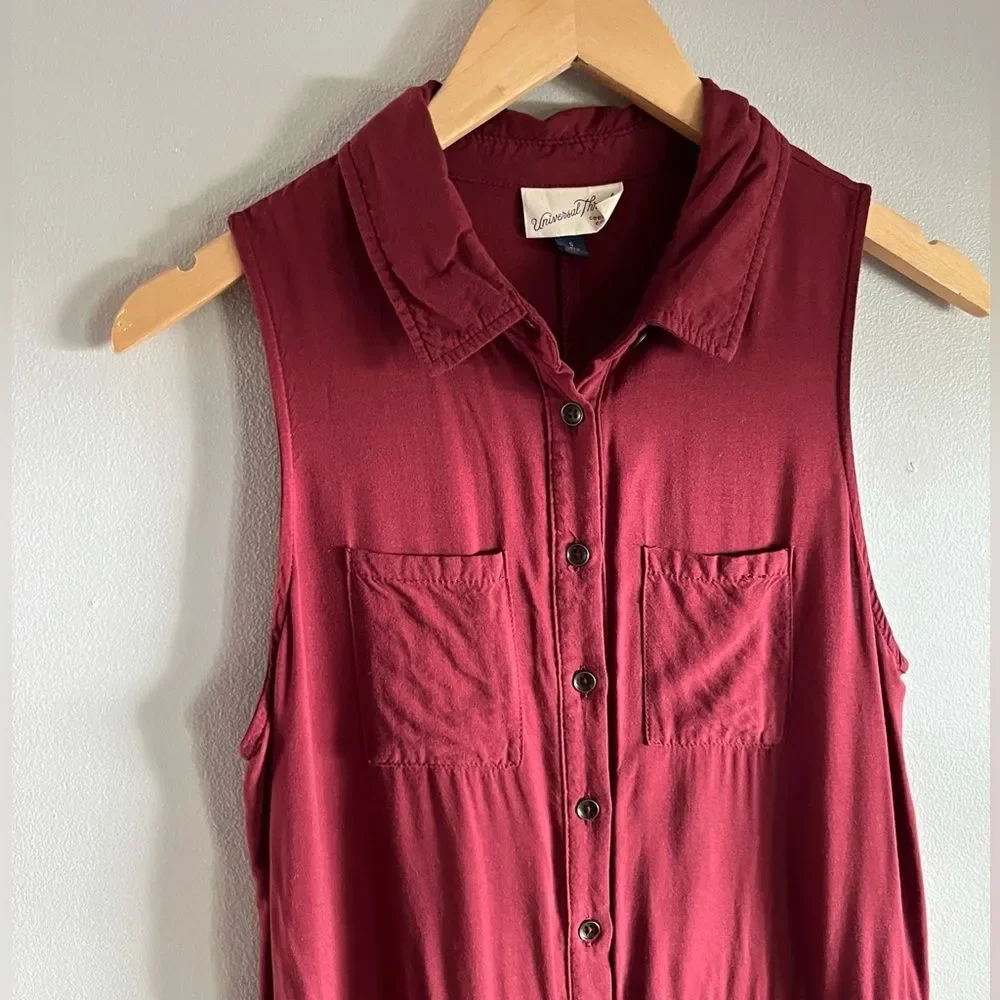 Universal Thread Burgundy Jumpsuit Wide Leg Sleeveless Button Front S